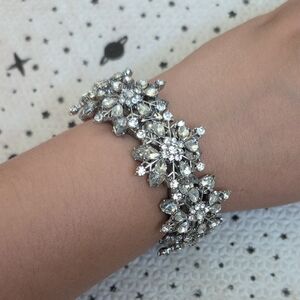 Elegant Silver Floral Bracelet